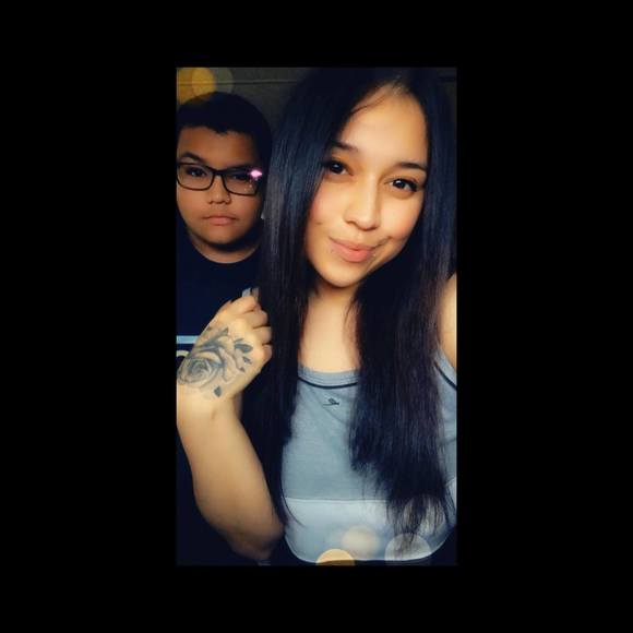 Meet your Posher, Mireya - Picture 1 of 1